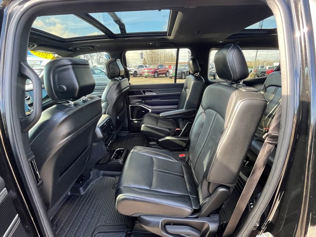 2022 Jeep Wagoneer Series III 4x4