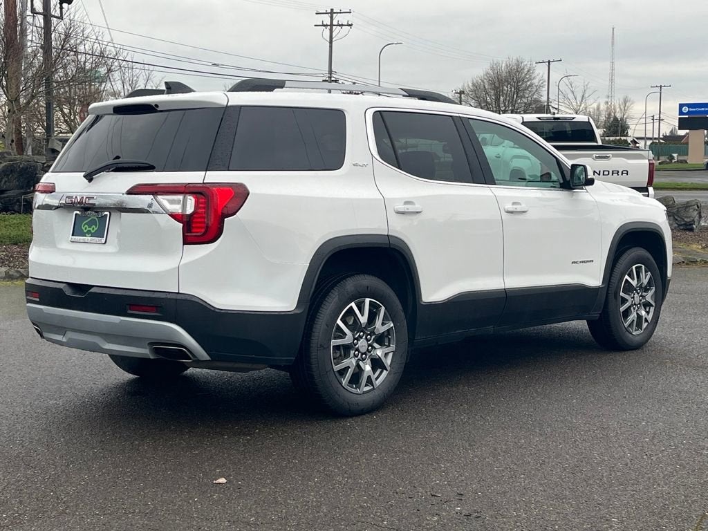 2023 GMC Acadia SLT