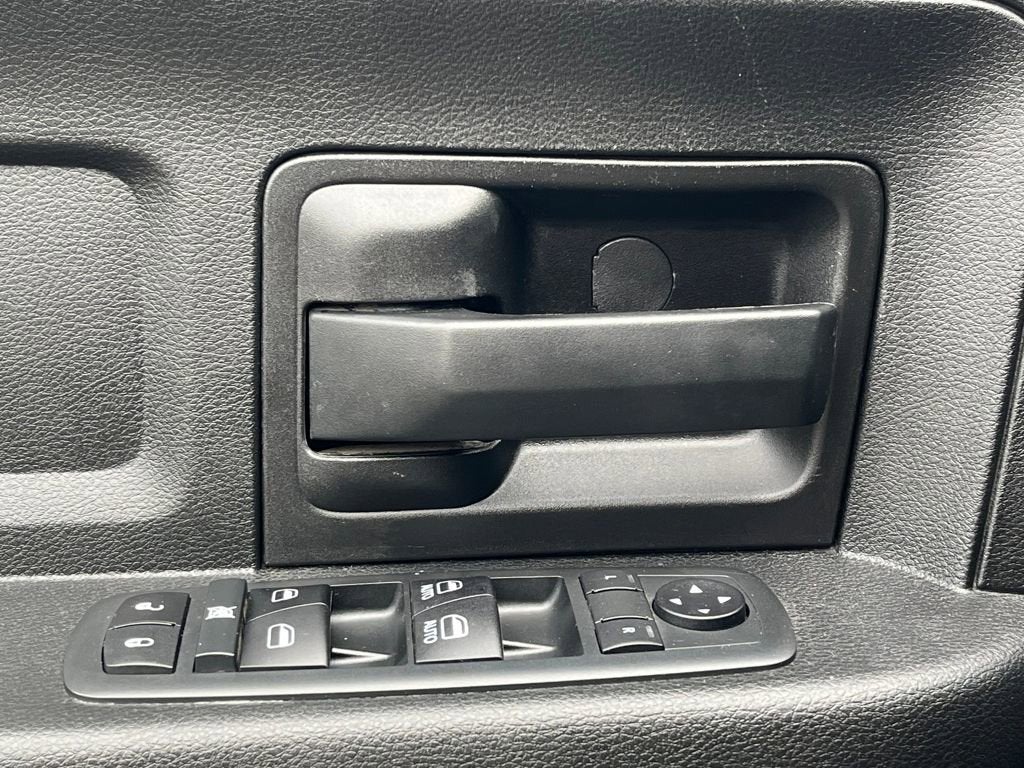 2020 RAM 3500 Tradesman Crew Cab 4x4 6'4" Box