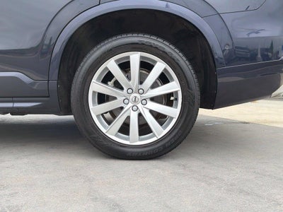 2017 Volvo XC90 T6 Momentum