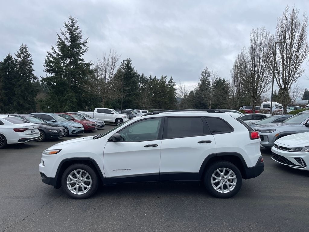 2016 Jeep Cherokee Sport