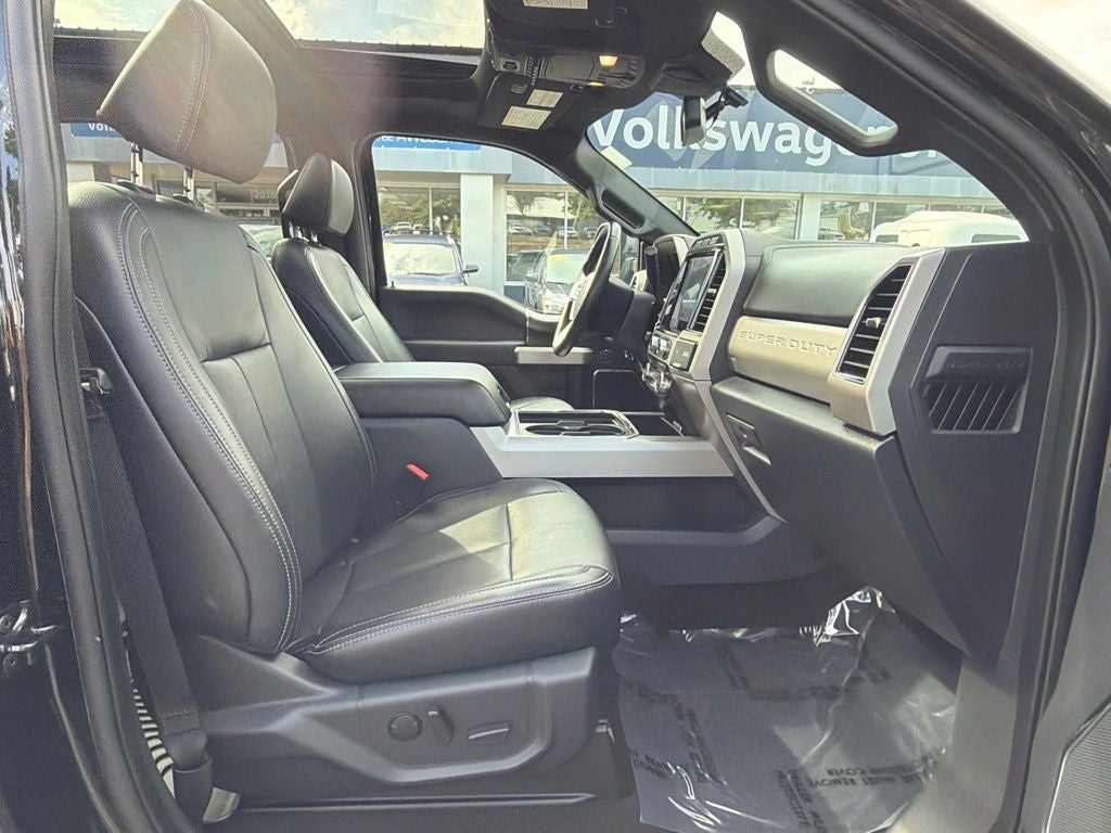 2022 Ford F-350SD Lariat