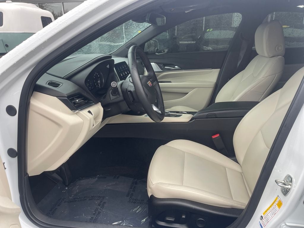 2025 Cadillac CT4 Luxury