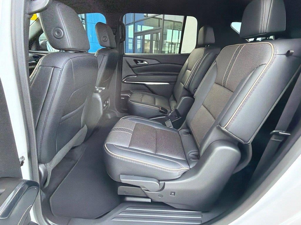 2025 Chevrolet Traverse AWD High Country