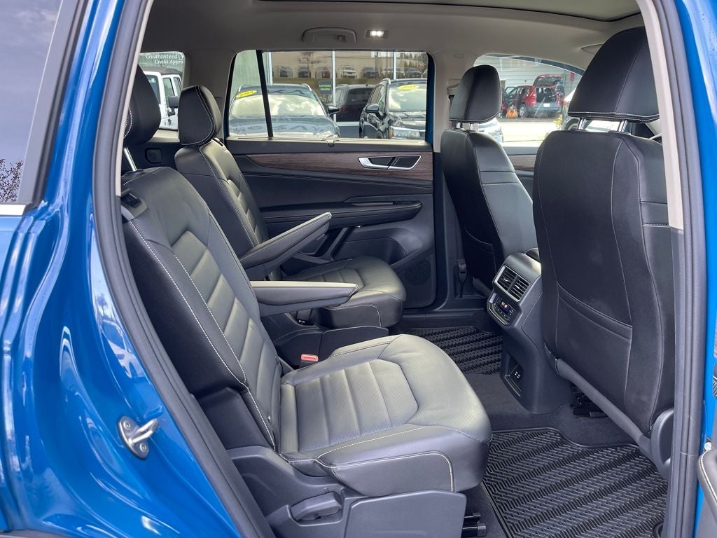 2025 Volkswagen Atlas 2.0T SEL