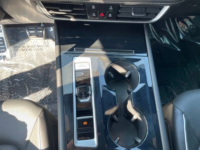 2024 Volkswagen Atlas Cross Sport 2.0T SEL Premium R-Line