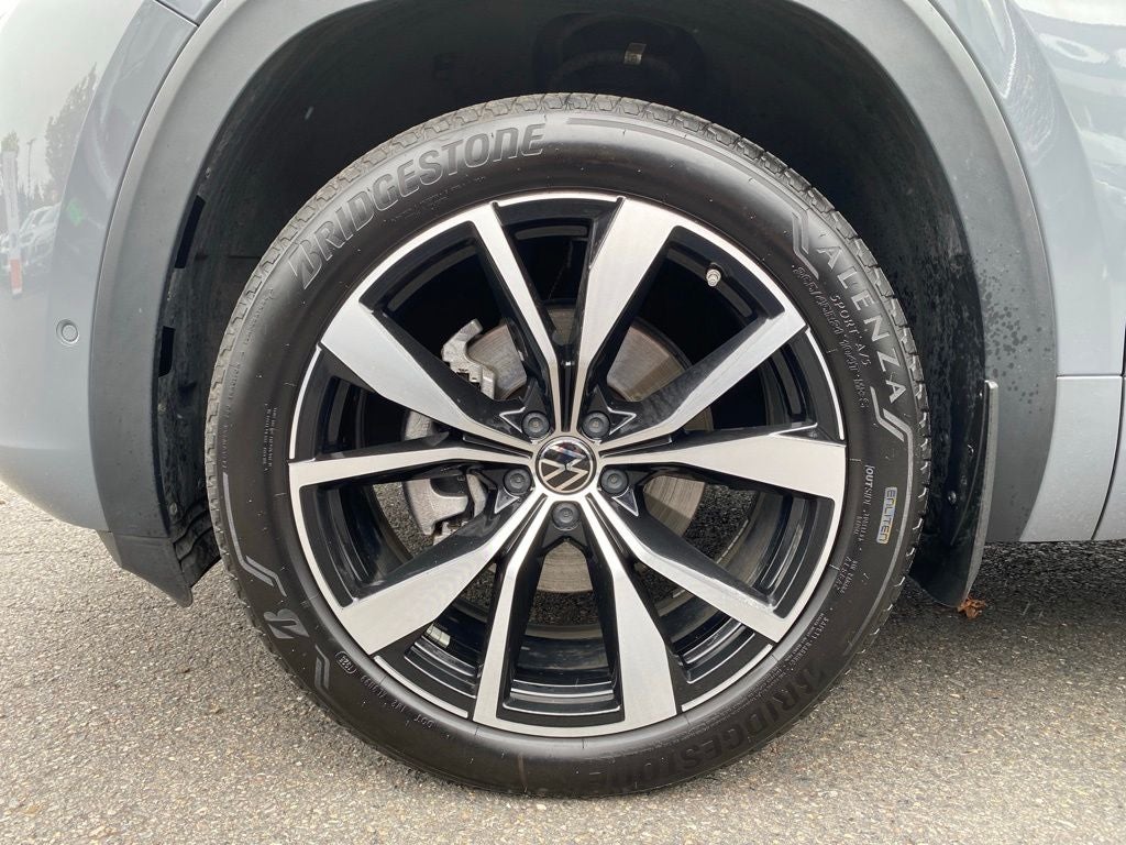 2025 Volkswagen Atlas 2.0T SEL Premium R-Line
