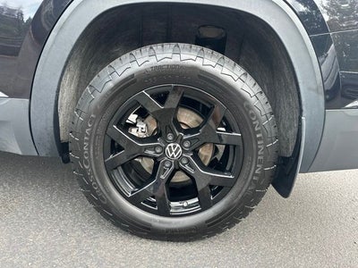 2024 Volkswagen Atlas 2.0T Peak Edition SEL