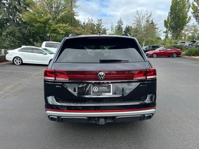2024 Volkswagen Atlas 2.0T Peak Edition SEL