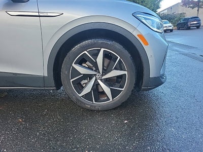 2023 Volkswagen ID.4 Pro