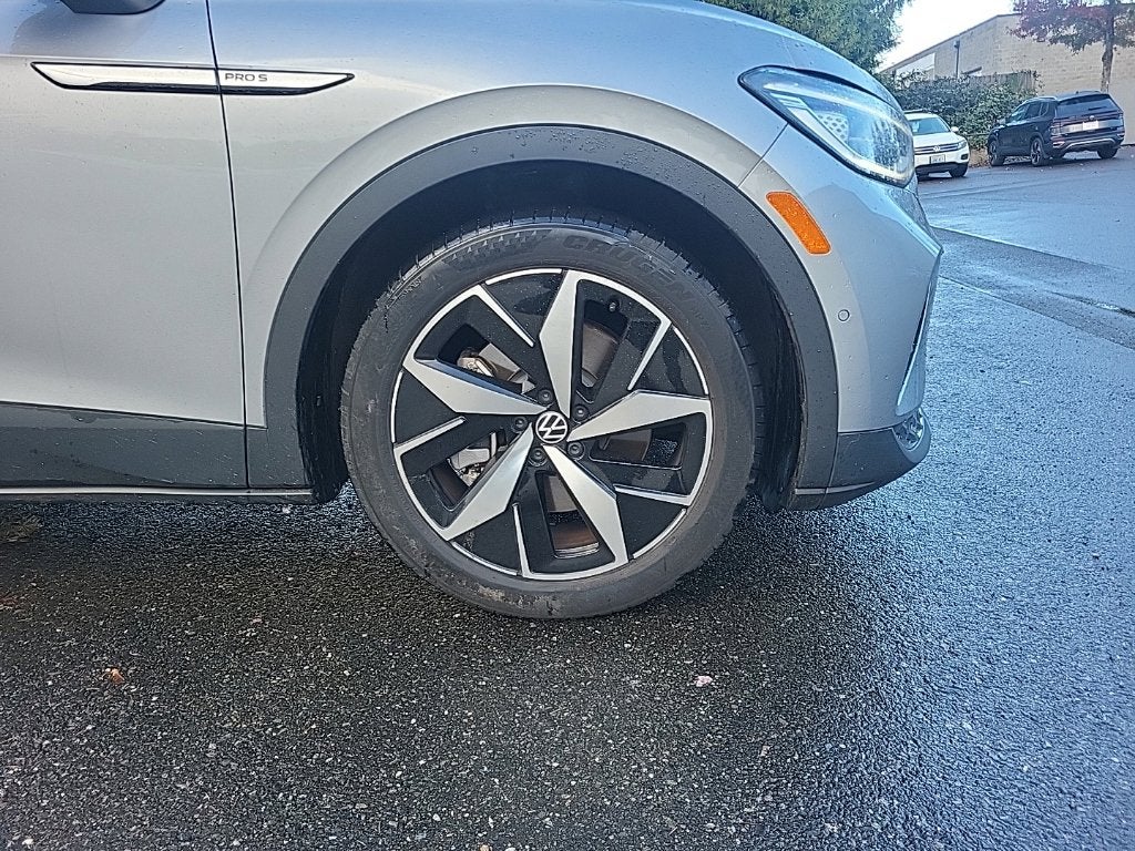 2023 Volkswagen ID.4 Pro