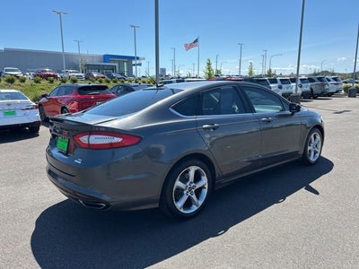2016 Ford Fusion SE