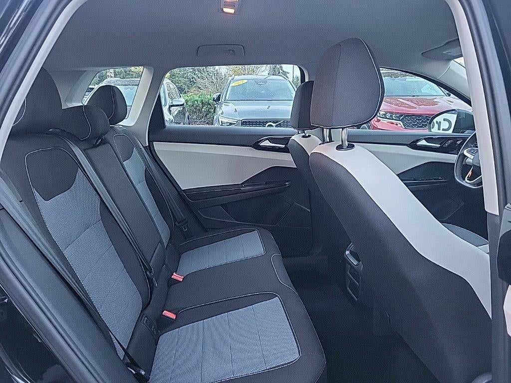 2025 Volkswagen Taos S