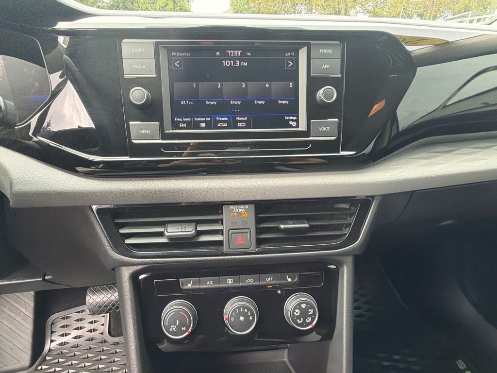 2024 Volkswagen Taos 1.5T S