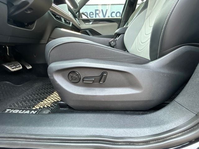 2025 Volkswagen Tiguan 2.0T SE R-Line Black