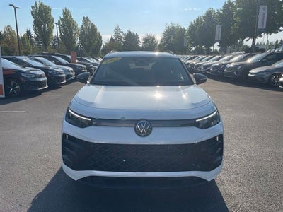 2025 Volkswagen Tiguan 2.0T SE R-Line Black