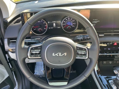 2024 Kia Carnival EX