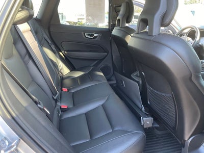 2018 Volvo XC60 T6 Momentum