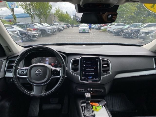 2021 Volvo XC90 T5 Momentum