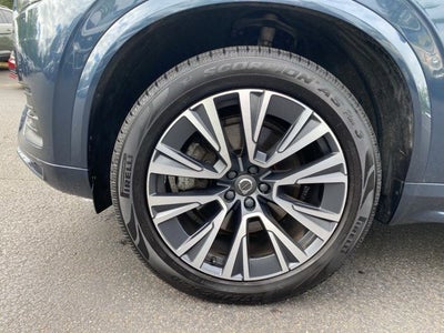 2021 Volvo XC90 T5 Momentum