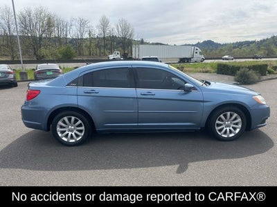 2011 Chrysler 200 Touring