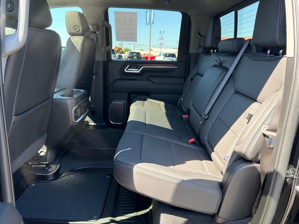 2025 GMC Sierra 3500HD Denali