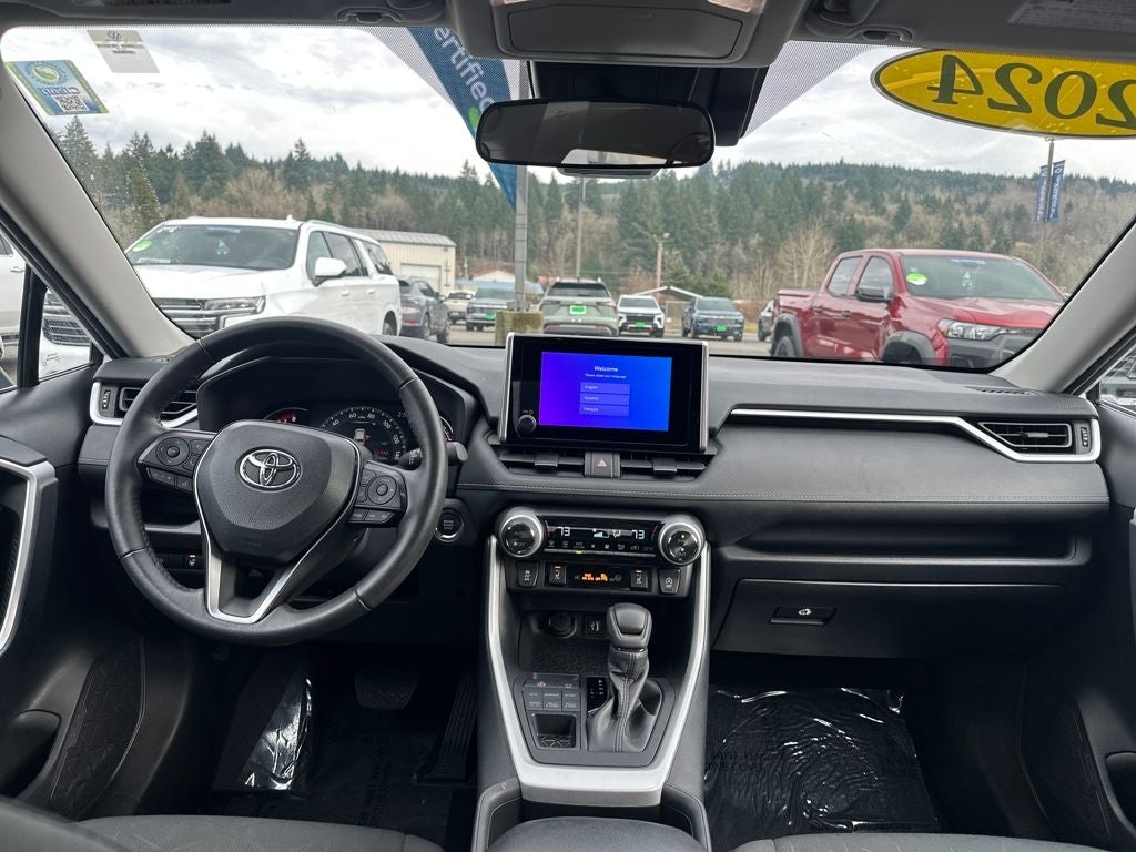 2024 Toyota RAV4 XLE
