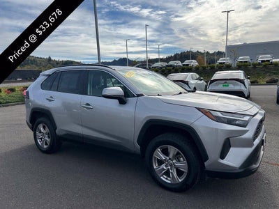 2024 Toyota RAV4 XLE
