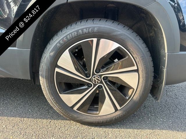 2025 Volkswagen Taos 1.5T SE