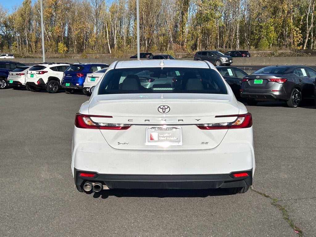 2025 Toyota Camry SE