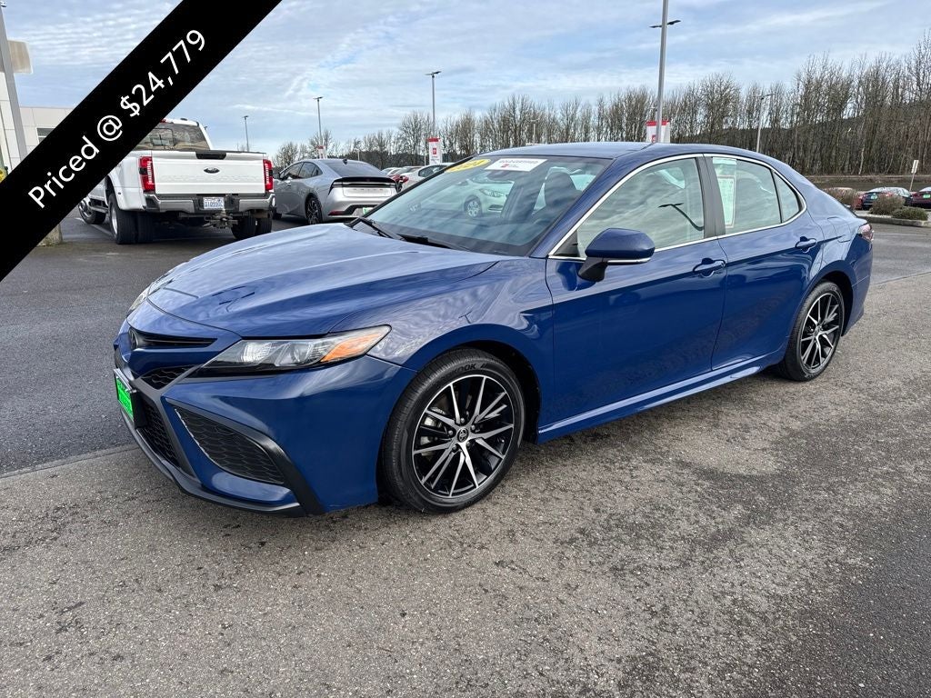 2024 Toyota Camry SE