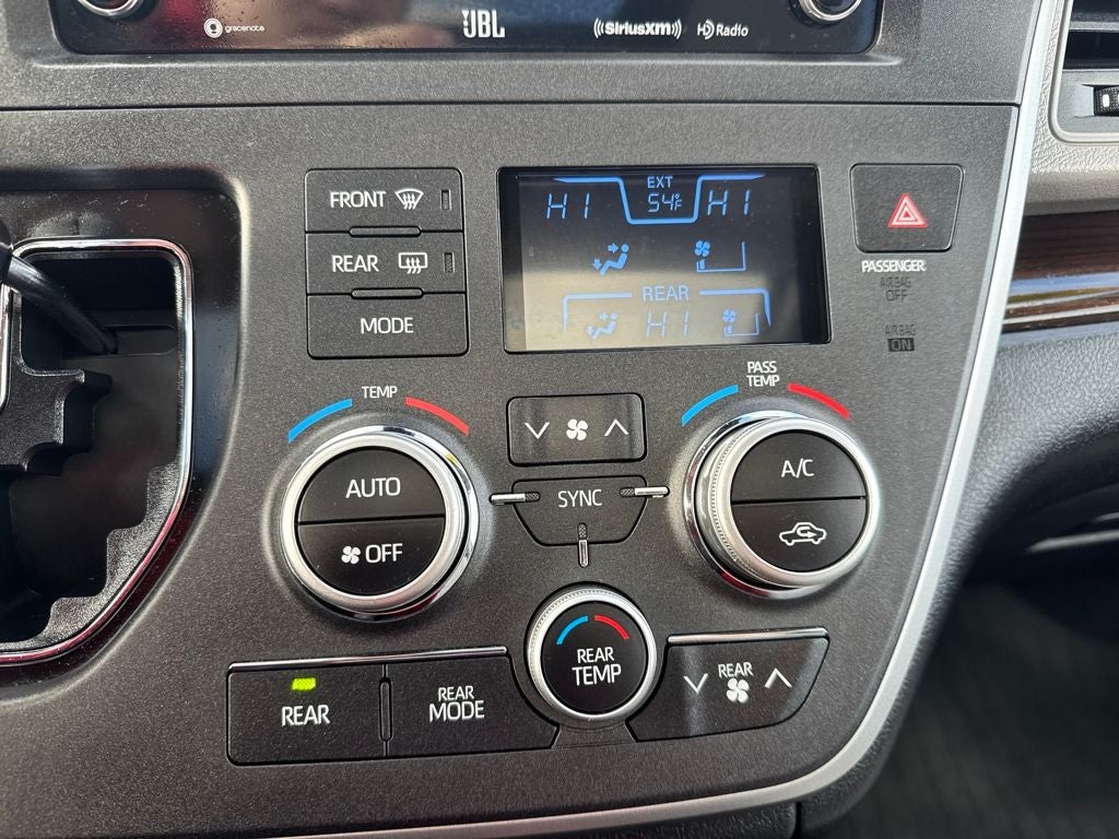 2020 Toyota Sienna Limited Premium 7 Passenger