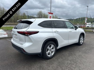 2024 Toyota Highlander LE