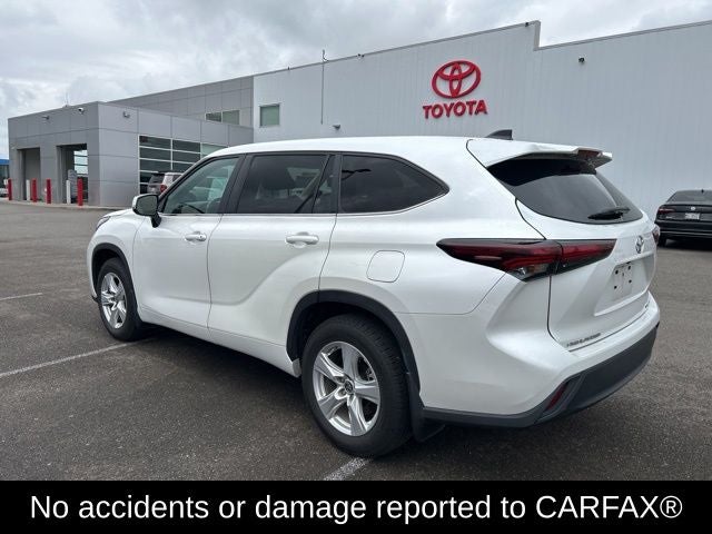 2024 Toyota Highlander LE