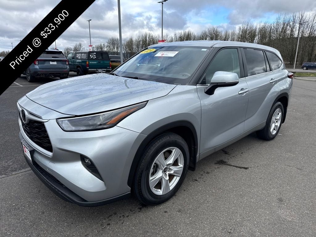 2024 Toyota Highlander LE