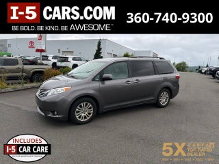 2017 Toyota Sienna XLE 8 Passenger