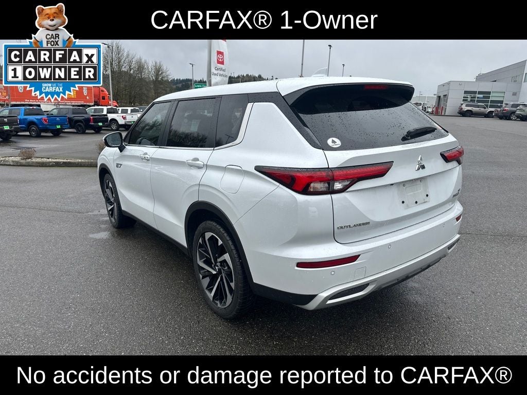 2023 Mitsubishi Outlander PHEV SE