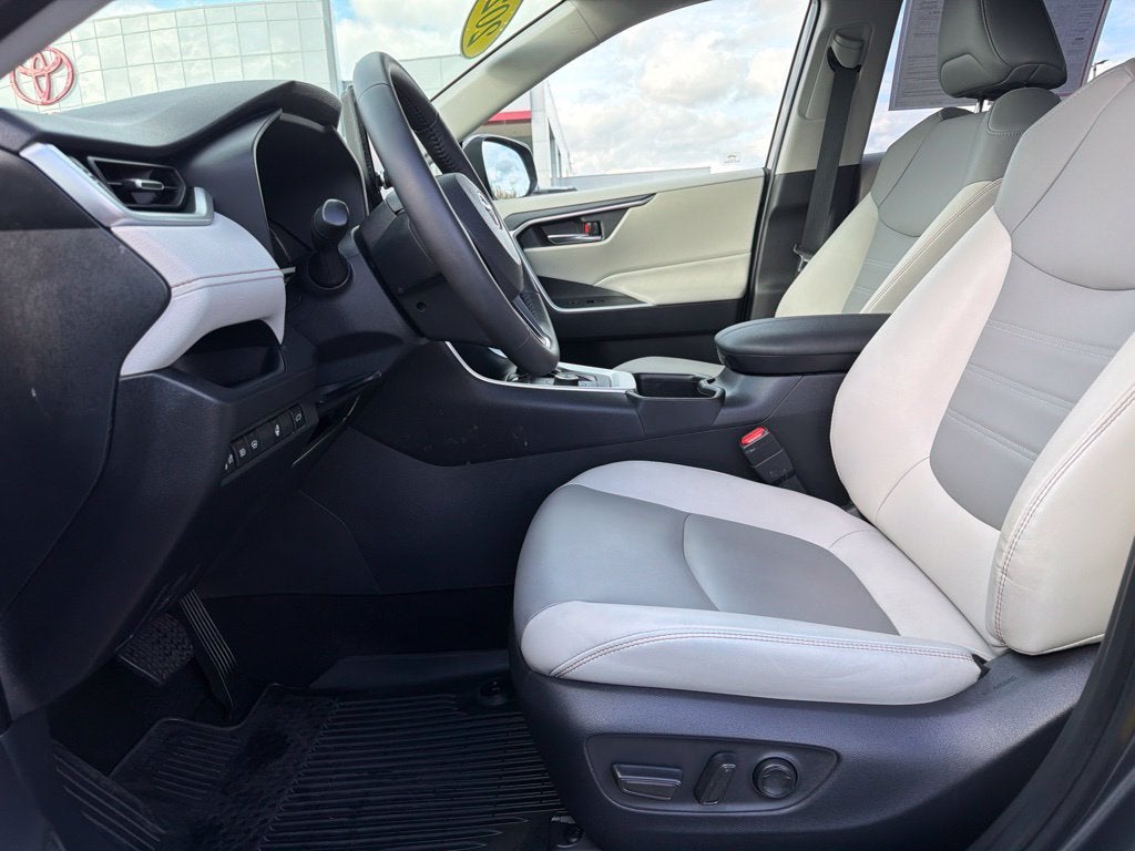 2024 Toyota RAV4 Hybrid XLE Premium