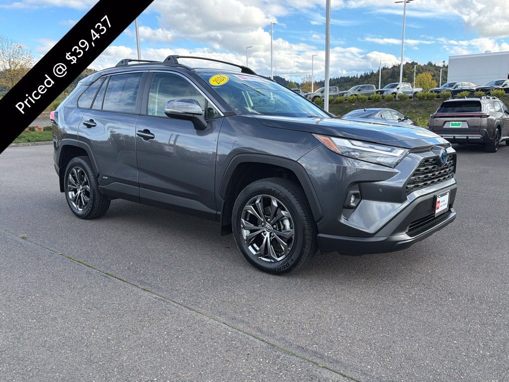 2024 Toyota RAV4 Hybrid XLE Premium