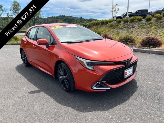 2025 Toyota Corolla Hatchback XSE