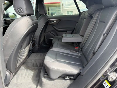 2020 Audi Q8 55 Premium Plus quattro