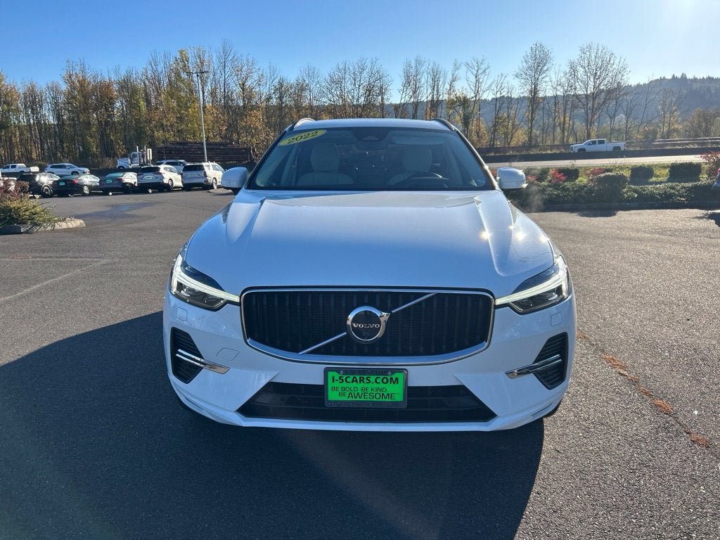 2022 Volvo XC60 B5 Momentum