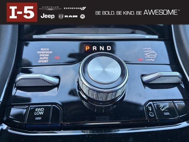 2025 Jeep Grand Cherokee GRAND CHEROKEE SUMMIT 4X4