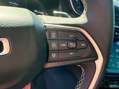 2025 Jeep Grand Cherokee L Laredo 4x4