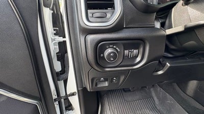 2023 RAM 1500 Laramie Crew Cab 4x4 5'7' Box