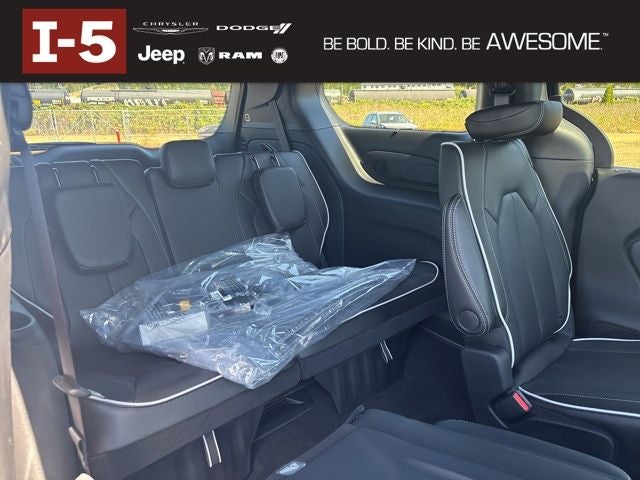 2025 Chrysler Pacifica PACIFICA LIMITED AWD