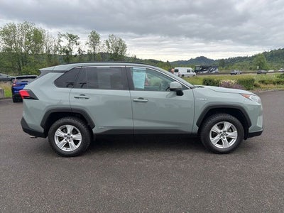 2020 Toyota RAV4 Hybrid XLE