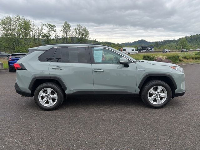 2020 Toyota RAV4 Hybrid XLE