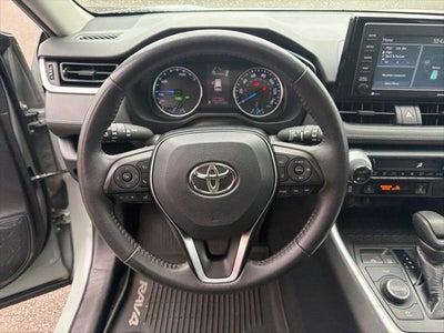 2020 Toyota RAV4 Hybrid XLE