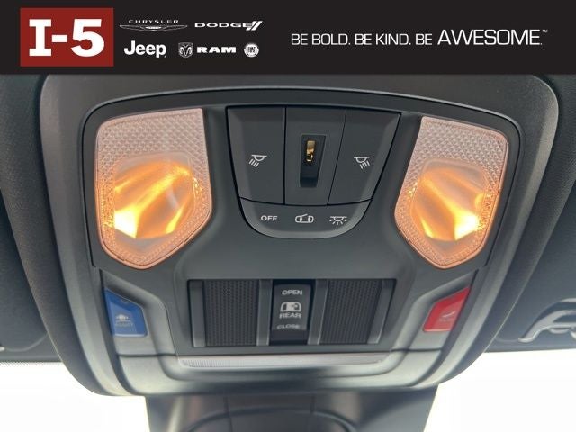 2025 RAM Ram 3500 RAM 3500 BIG HORN CREW CAB 4X4 8' BOX